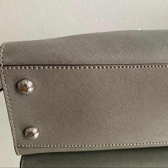 ✨Michael Kors Hamilton Tote in Gray - Picture 7 of 9